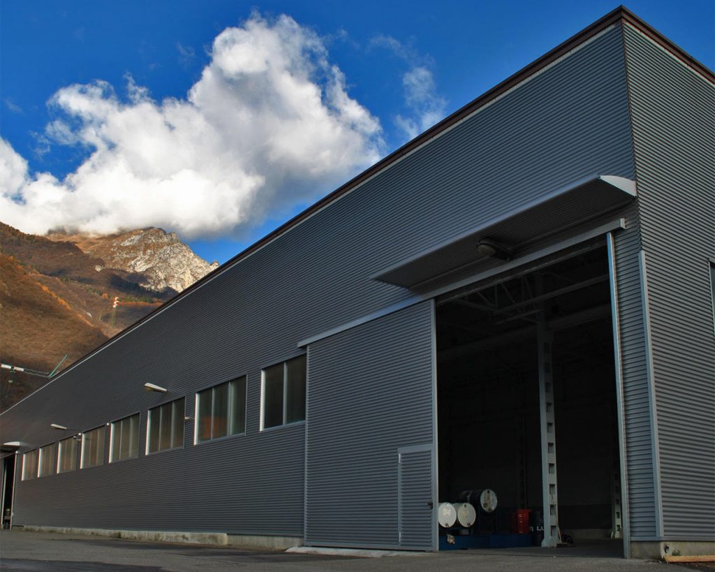 Vista esterna del capannone aziendale